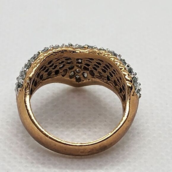 Vintage BAC Gold Tone & Silver Tone Crystal V Ring (6) Vintage BAC Gold Tone & Silver Tone Crystal V Ring (6)
